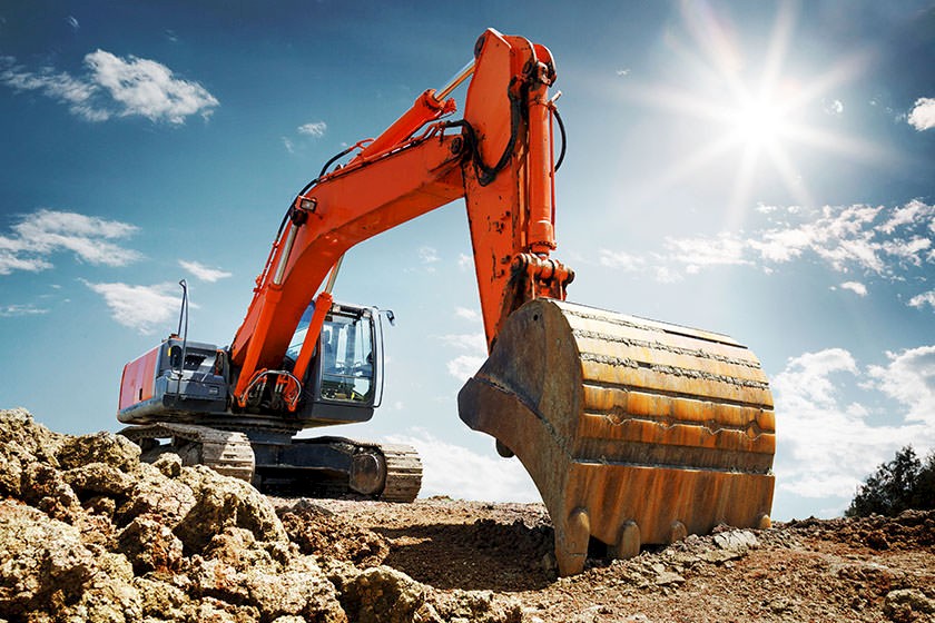 Wasserstoffbagger arbeitet auf der Baustelle